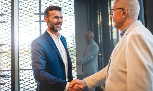 Comment maximiser l'utilisation de LinkedIn pour le recrutement dans une startup technologique ?